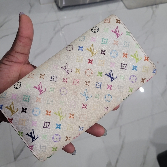 🌈🔹️LOUIS VUITTON🔹️ Murakami  white multi long  Sarah wallet ( preowned) - Picture 9 of 14